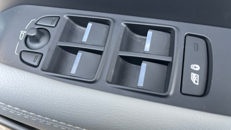 Jaguar E-Pace 2.0 D200 R-Dynamic S 5dr Auto Diesel Estate